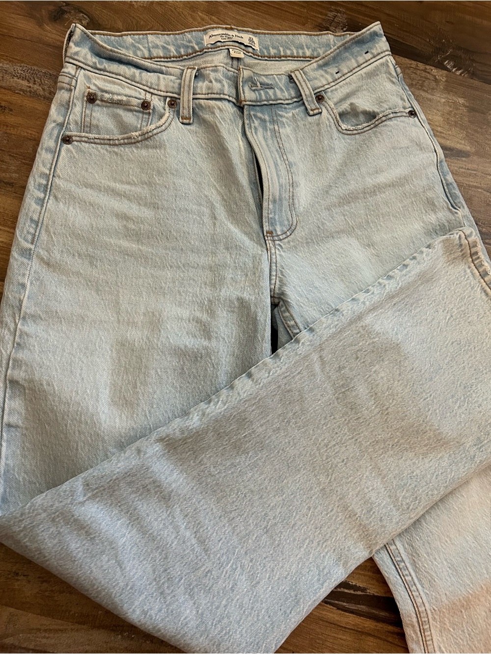 A&F➖The Baggy Low Rise